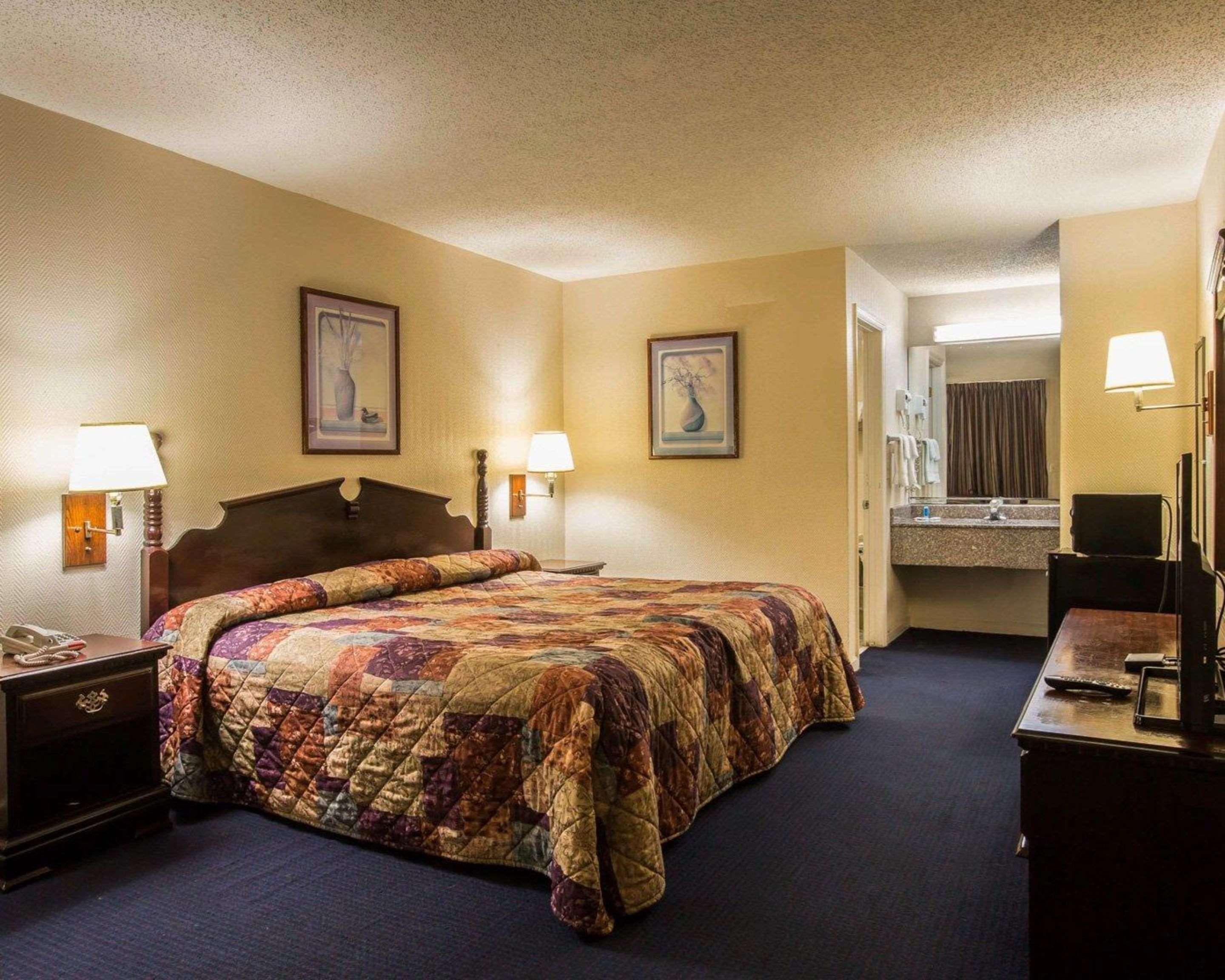 Rodeway Inn Phenix City Dış mekan fotoğraf