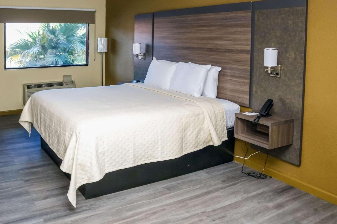 Rodeway Inn Phenix City Dış mekan fotoğraf
